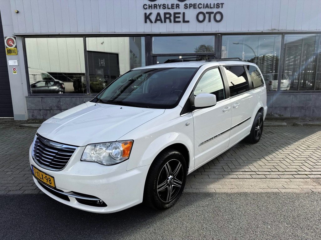 Chrysler Town & Country 3.6i GOLD EDITION