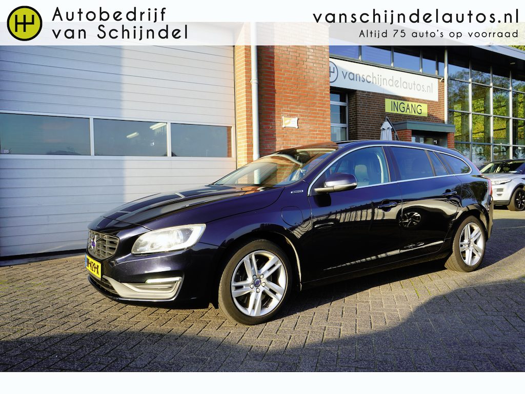 Volvo V60 2.4 D6 TWIN ENGINE MOMENTUM DEC 2015 NL AUTO AIRCO WERKT NIET NAVI CLIMA CRUISE STOELVERWARMING TREKHAAK BLUETOOTH LMV 4X ELECTR.RAMEN-SPIEGELS