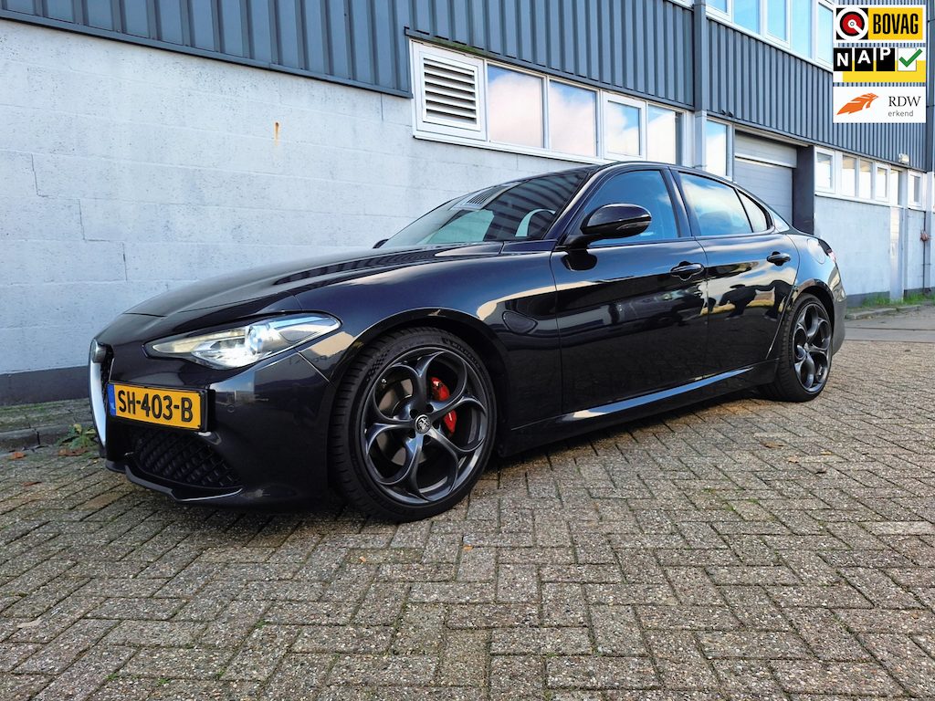 Alfa Romeo Giulia 2.0T Super Veloce met Squadra Massimo