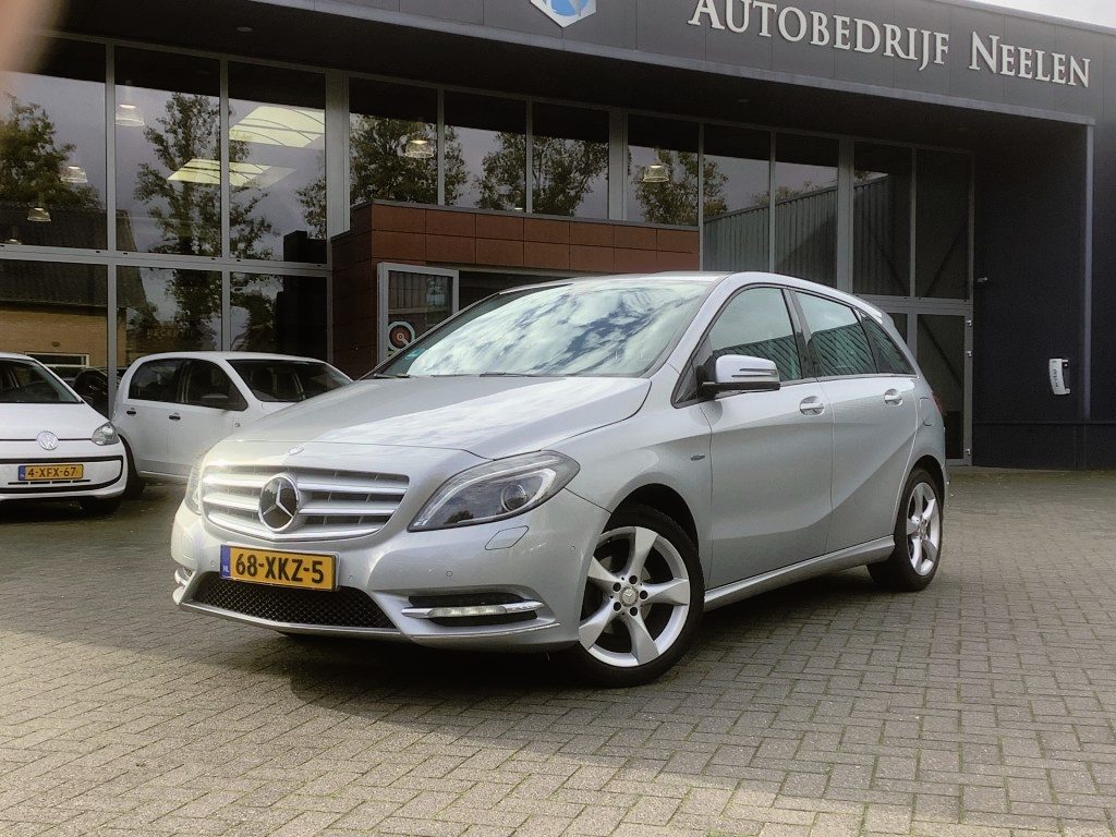 Mercedes-Benz B-klasse B180 Aut. Ambition I afneembare trekhaak