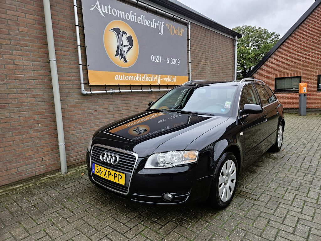 Audi A4 Avant 2.0 Advance (lawaai in de motor)