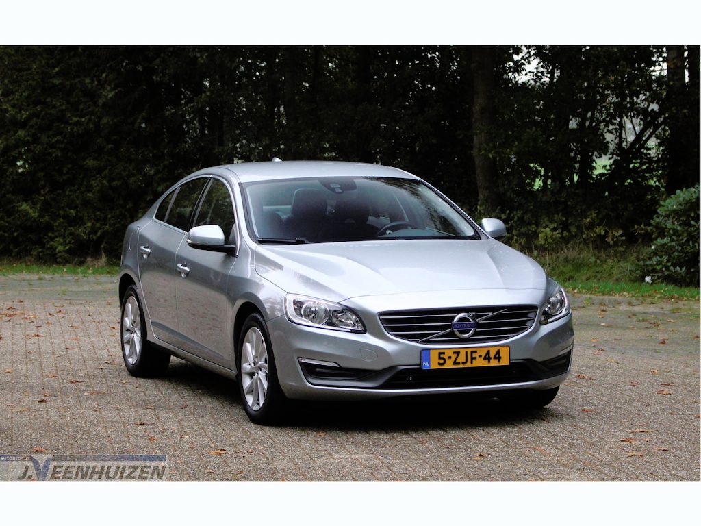 Volvo S60 1.6 T3 Momentum | 2015 | ⭐Navi |✨Cruise |