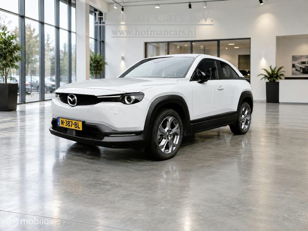 Mazda MX-30 e-SkyActiv 145 36 kWh | SOH 93% | NAP | Ceramic White Parelmoer | HUD | Stoelverwarming