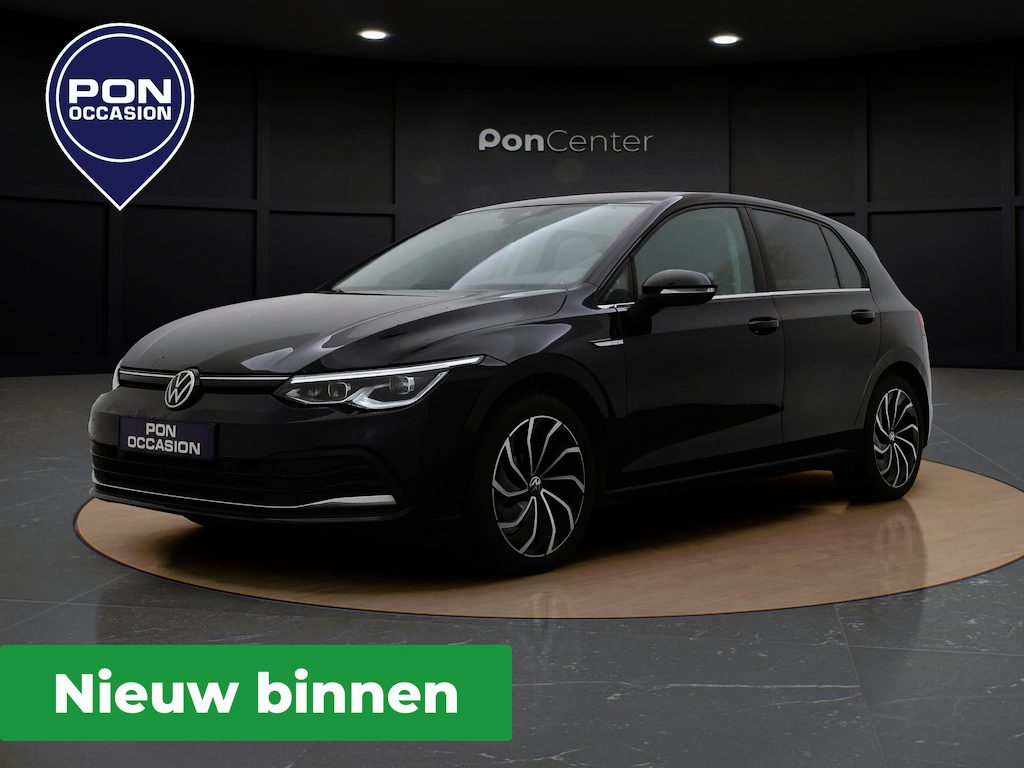 Volkswagen Golf 1.5 eTSI Style | Trekhaak | Navigatie | Camera | Elek Stoel | ACC | 17" |