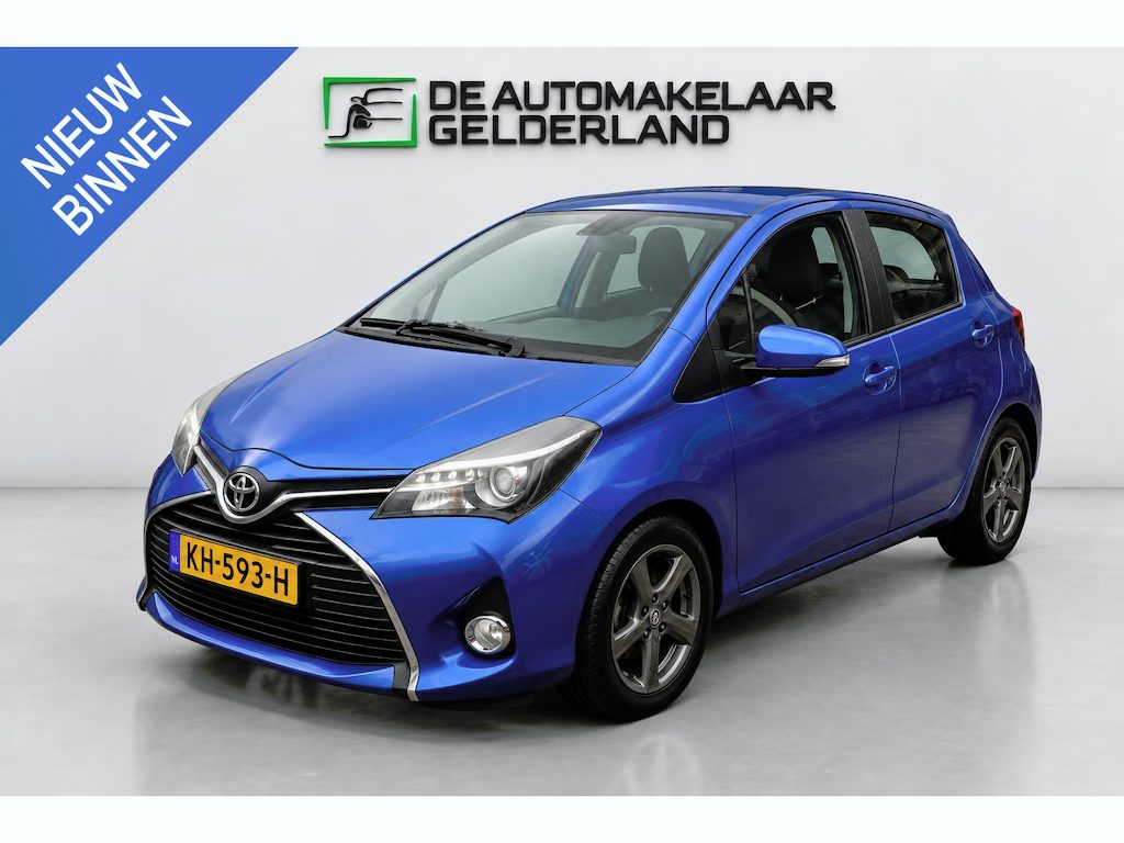Toyota Yaris 1.0 VVT-i Lounge | CAMERA | CLIMATE | LMV | COMPLEET UITGERUST |