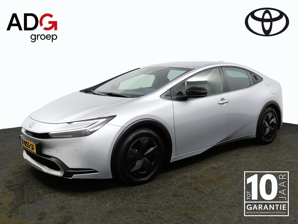 Toyota Prius 2.0 Plug-in Dynamic | Dode Hoek Detectie | Stoelverwarming | Parkeersensoren | Achteruitrijcamera |