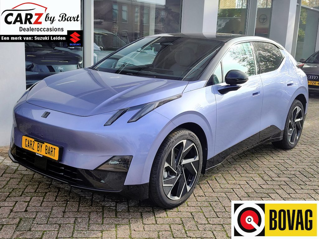 Lynk & Co 02 MORE 66 KWH Pano | 360 Camera | Harman Kardon | Stuurverwarming