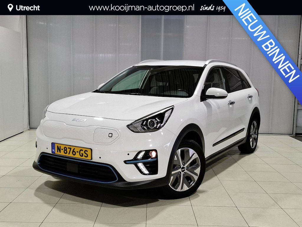 Kia Niro EV e-Niro Edition 64 kWh Trekhaak, Stoel en Stuur verwarming, Apple Carplay/Android Auto, Navigatie, Camera.