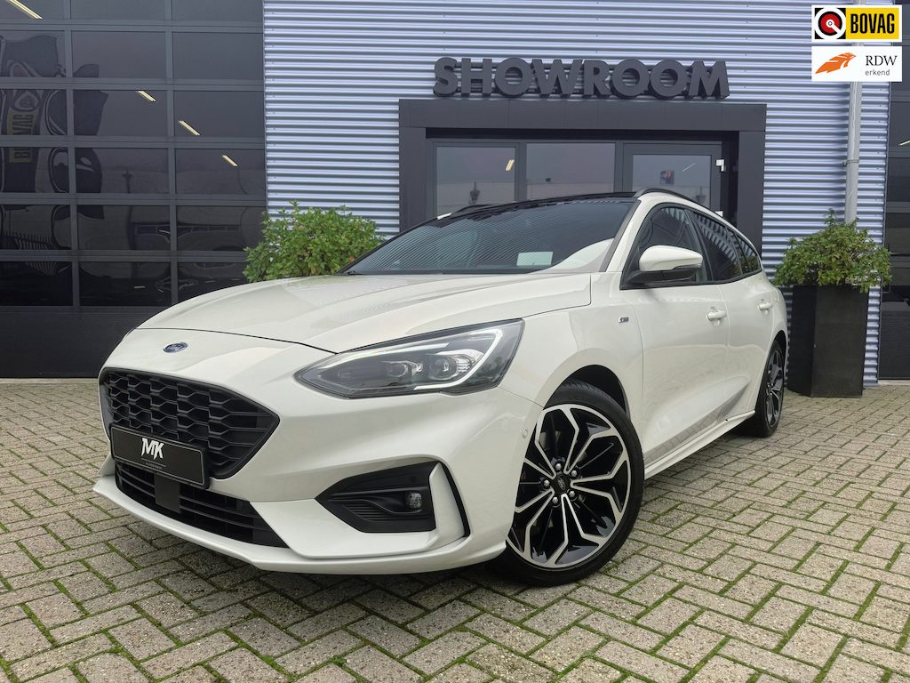 Ford Focus Wagon 1.0 EcoBoost ST-Line Automaat|Pano|Stoel & Stuurverwarming|Apple Carpley|Head up|Trekhaak