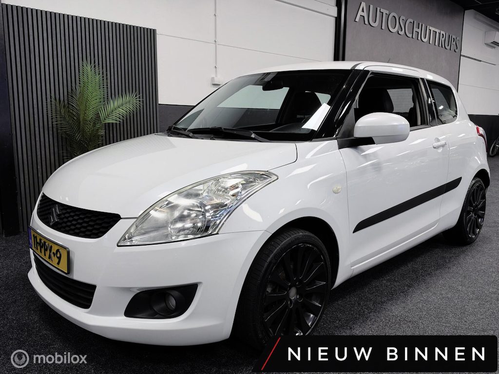 Suzuki Swift 1.2 Exclusive NWE APK / CLIMA / CRUISE / STOELVERWARMING / LUXE UITVOERING