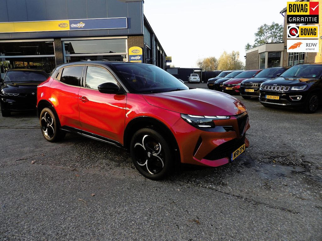 Alfa Romeo Junior 1.2 VGT Ibrida Premium
