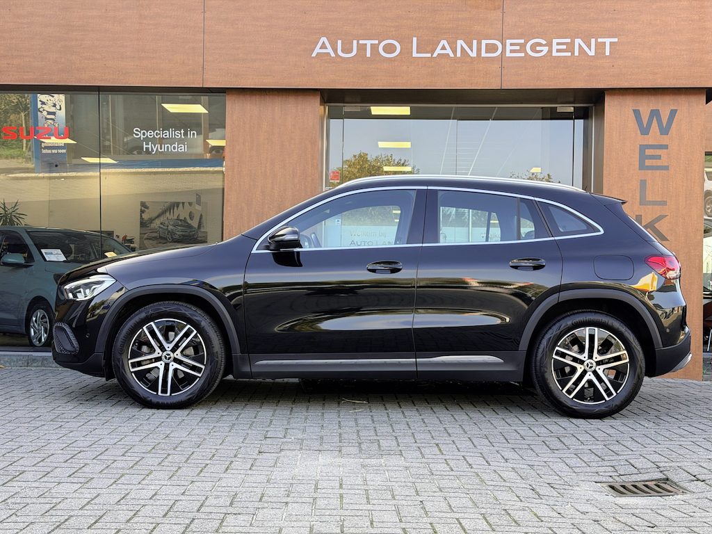 Mercedes-Benz GLA 200 Business Solution Luxury