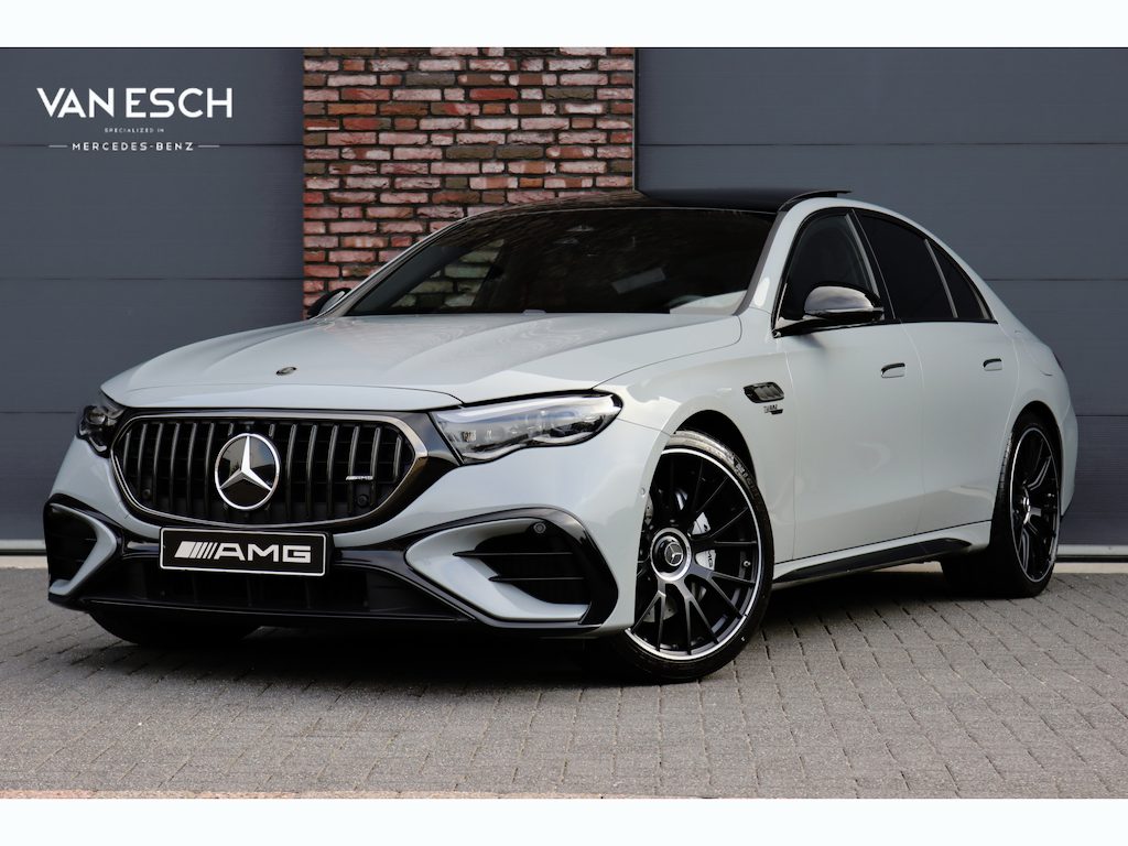 Mercedes-Benz E-klasse AMG 53 4MATIC+ | Hyperscreen | Achterasbesturing | Trekhaak | Distronic | Burmester 4D | HUD | Digital Light | Panoramadak | Keyless Go |