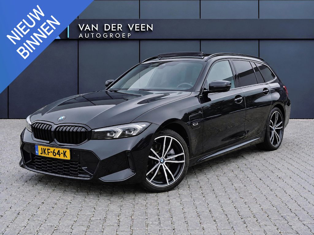 BMW 3-Serie Touring 330e xDrive M-sport | Incl. 12 maanden garantie | SOH 99% | Schuif/kantel dak | Apple carplay/Android auto | Stoelverwarming | Climate control |