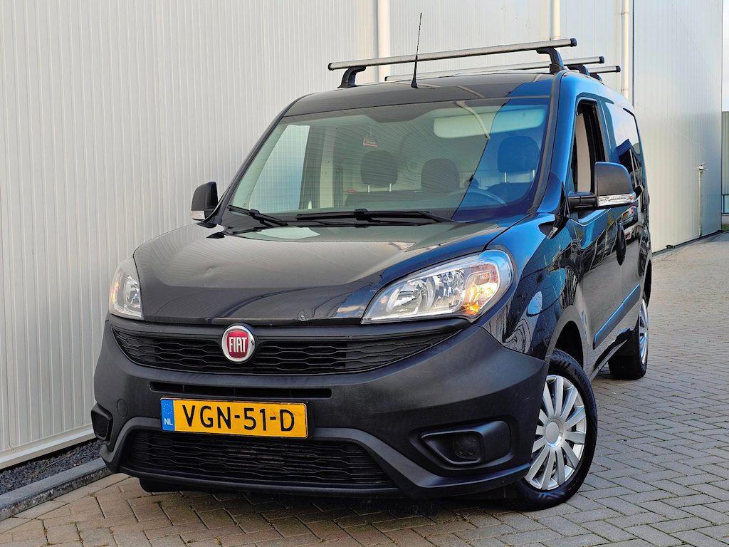 Fiat Doblò Cargo 1.6 MJ bj 2020 Professional 3pers Navi/Airco/Cruise Nw.APK bij aflevering! Euro 6 Nette auto!