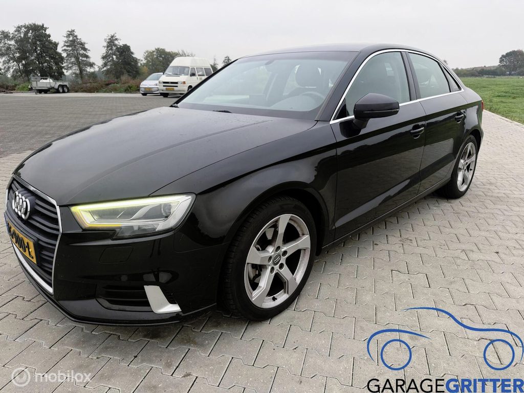 Audi A3 Limousine 30 TFSI Advance