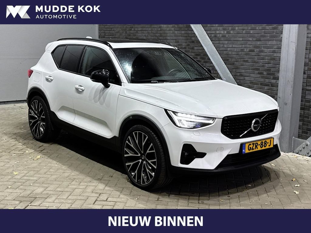 Volvo XC40 T5 Plus Dark | 22 Inch | Harman/Kardon | Trekhaak | Panoramadak | Keyless | Stoel+Stuurverwarming