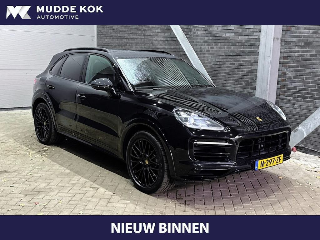 Porsche Cayenne 3.0 E-Hybrid | Sport Chrono | Luchtvering | Panoramadak | Head-Up | Stoelventilatie V+A | 21 Inch | ACC