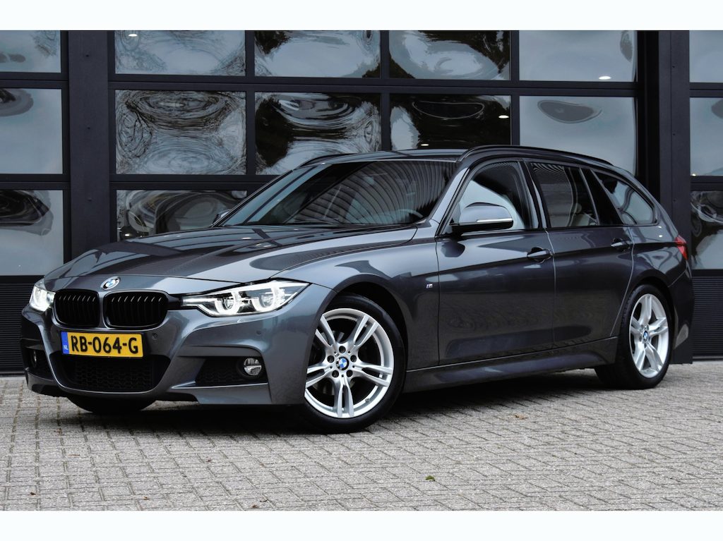BMW 3-Serie Touring 318i Corporate Lease High Executive '17 LED M Pakket Leder Clima Cruise Inruil mogelijk