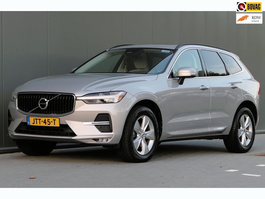 Volvo XC60 2.0 B5 Momentum Panorama memory Leder Stoelverwarming