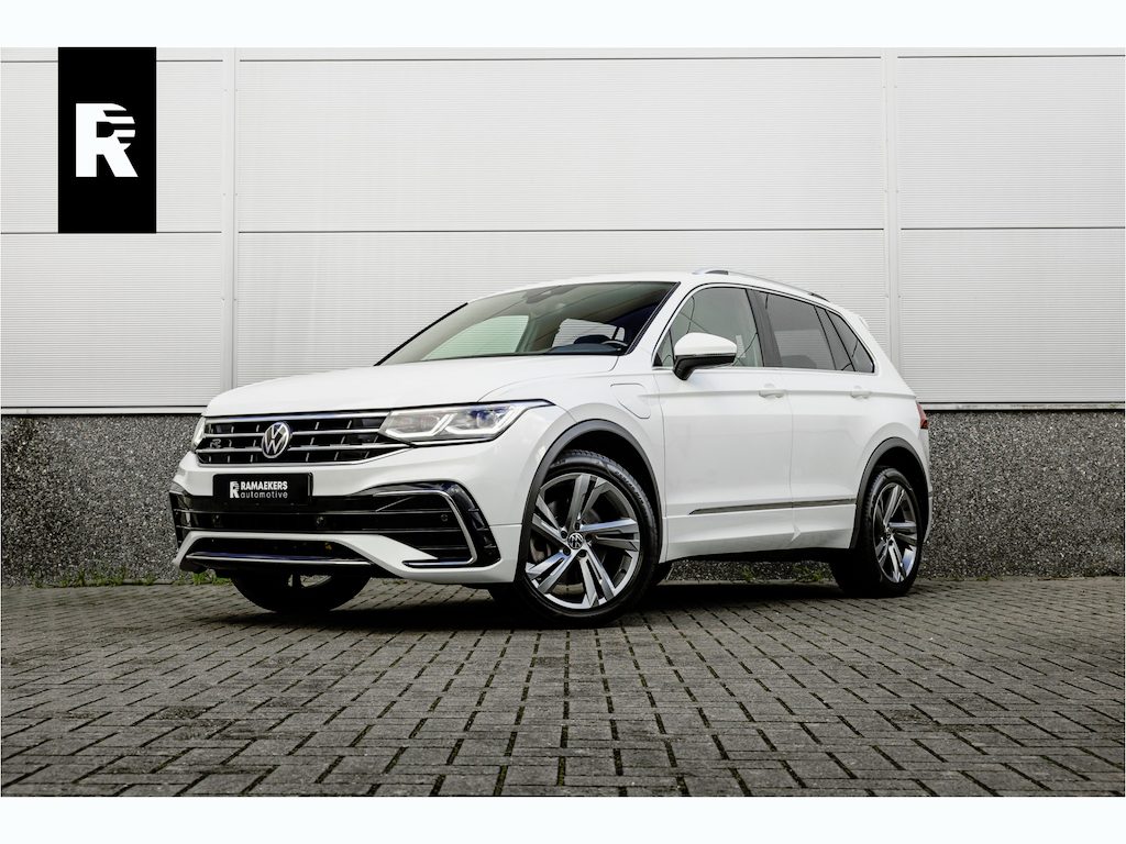 Volkswagen Tiguan 1.4 TSI eHybrid R-Line Camera / Carplay / Android / Digital Dash