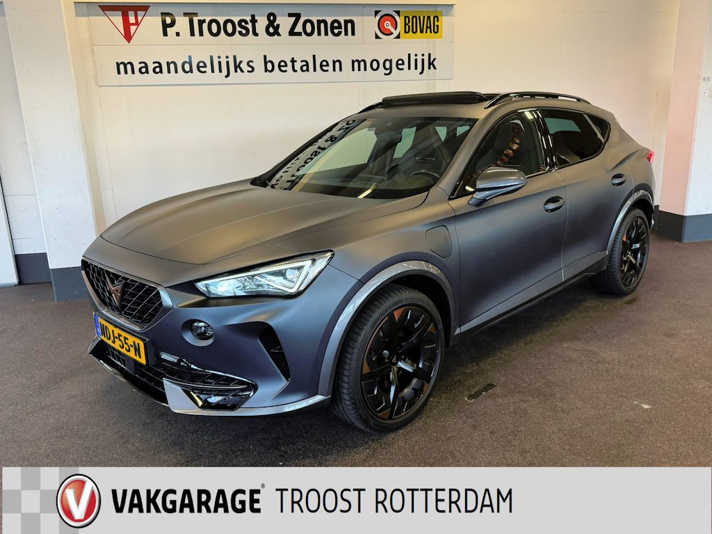 CUPRA Formentor 1.4 e-Hybrid Copper Edition Matzwart | Panoramadak | Kuipstoelen | Memory seats | Adaptieve cruise control | Climate control | Stoel+Stuurverwarming | Parkeersensoren