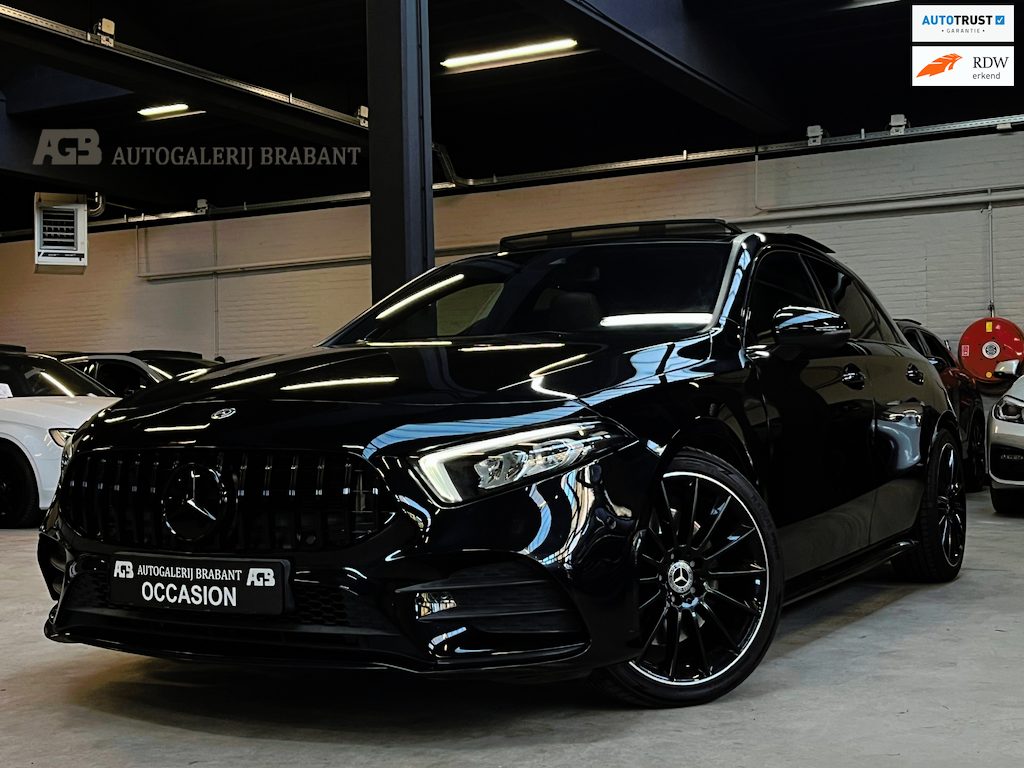 Mercedes-Benz A-klasse 250 Premium Plus AMG Pano/Camera/Sfeerverlichting