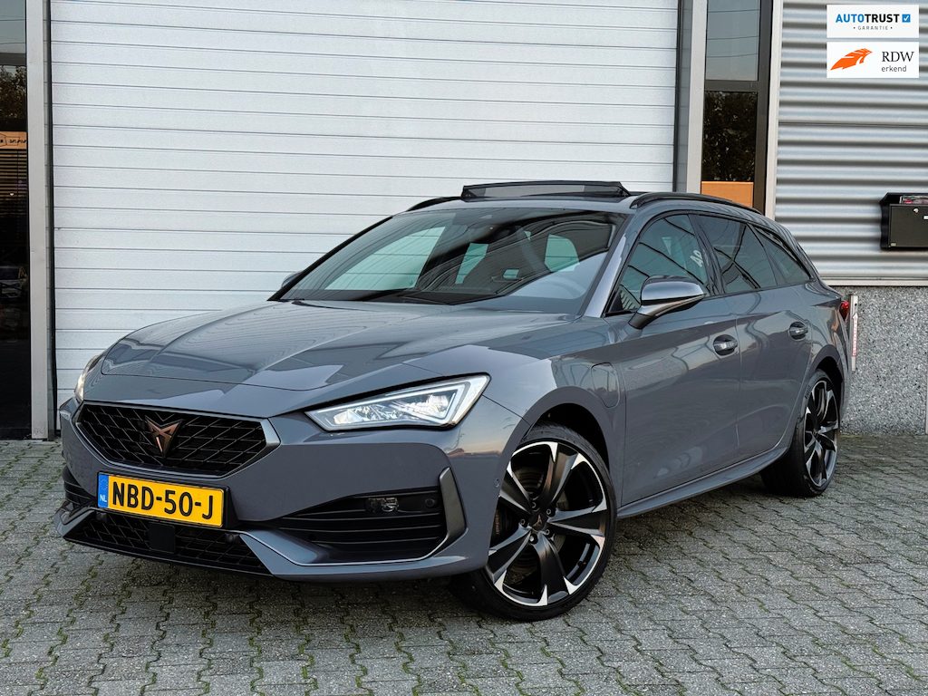 CUPRA Leon Sportstourer 1.4 e-Hybrid VZ Pano Nano 19 Inch 245PK