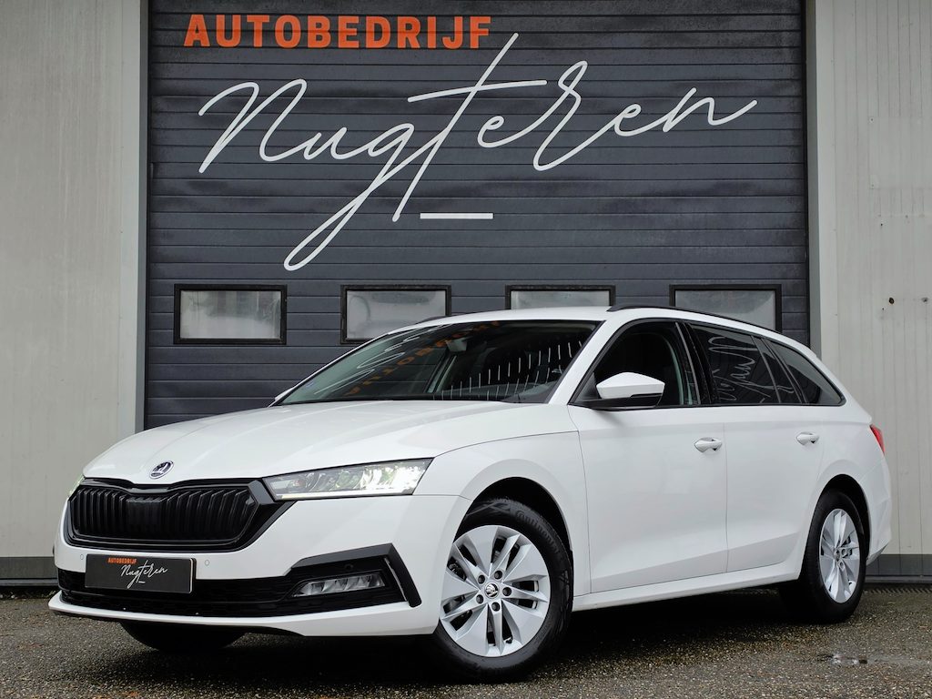 Skoda Octavia Combi 1.0 e-TSI Business Edition|Stoelverwarming|Trekhaak|LED|