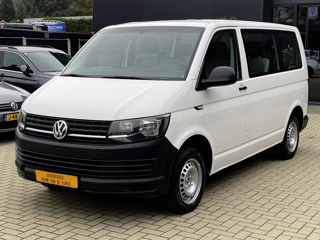 Volkswagen Transporter 2.0 TDI L2H1 9 PERSOONS NIEUWSTAAT AIRCO LEER ELEKTR PAKKET