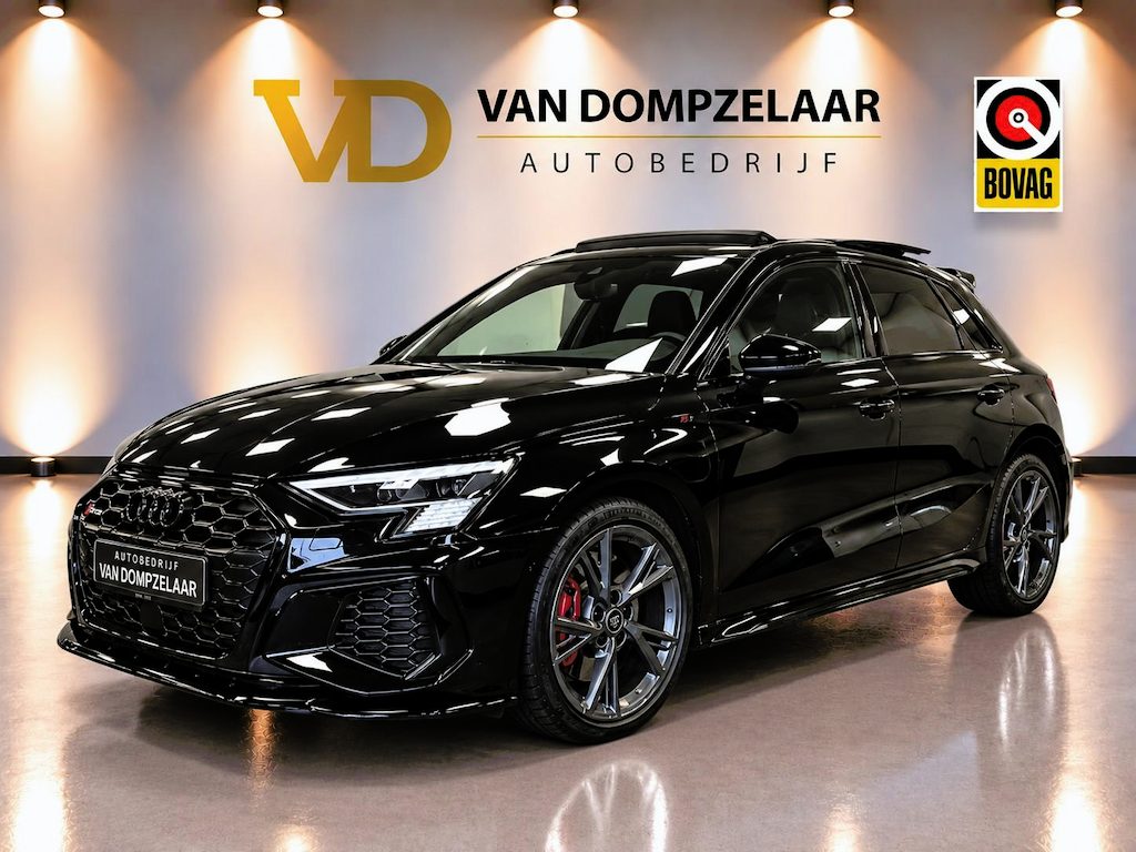Audi A3 Sportback 45 TFSI e S edition Competition PLUG-IN HYBRIDE / PANODAK / HARMAN KARDON /