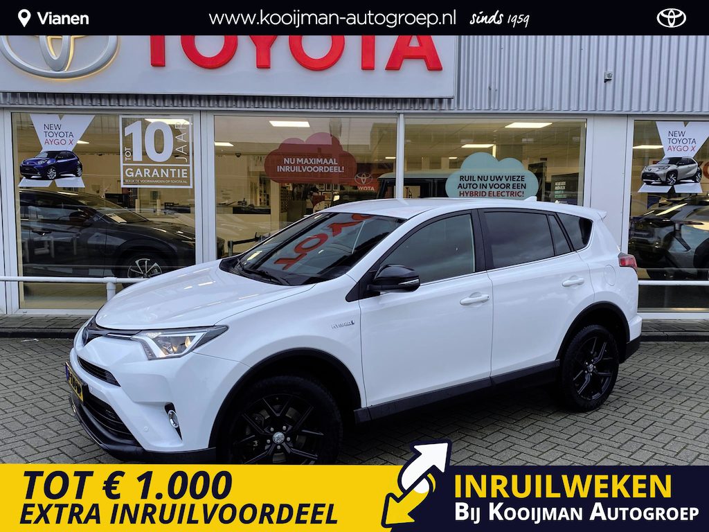 Toyota RAV4 2.5 Hybrid Dynamic Navigatie, Privacy Glass, Achtertuitrijcamera, 18" Lichtmetalen velgen, Climate control