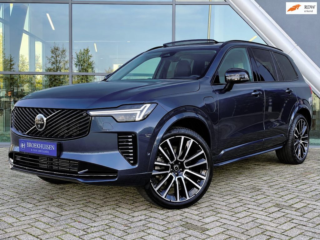 Volvo XC90 2.0 T8 Plug-in hybrid AWD Ultra Dark 455pk Luchtvering / Bowers Wilkins / Trekhaak / Massage Stoelen