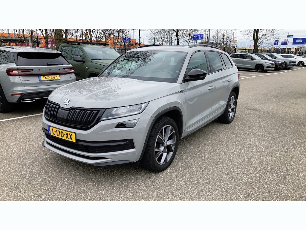 Skoda Kodiaq 1.5 TSI Sportline Business Panoramadak Trekhaak Verwarmbare voorstoelen