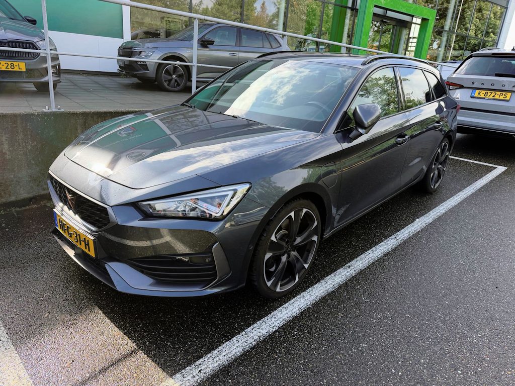 CUPRA Leon Sportstourer 1.4 e-Hybrid VZ Adrenaline Navigatie Climatronic Apple Carplay WM