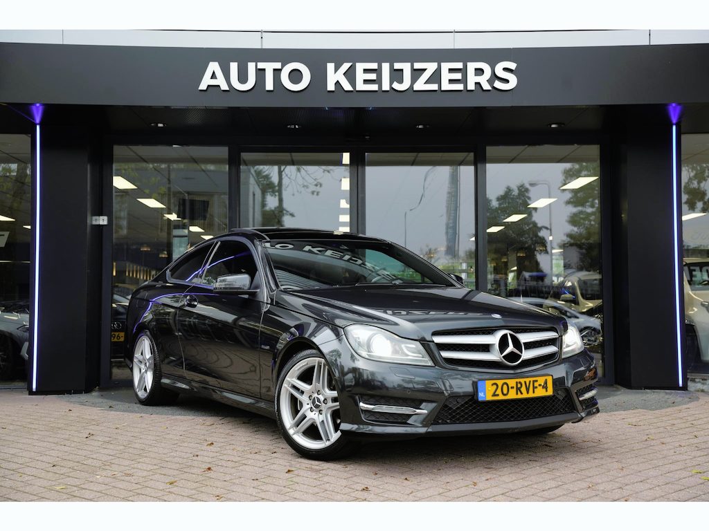 Mercedes-Benz C-klasse Coupé 180 Pano Airco Brake assist Cruise control Koplamp adaptief Hill hold Navi