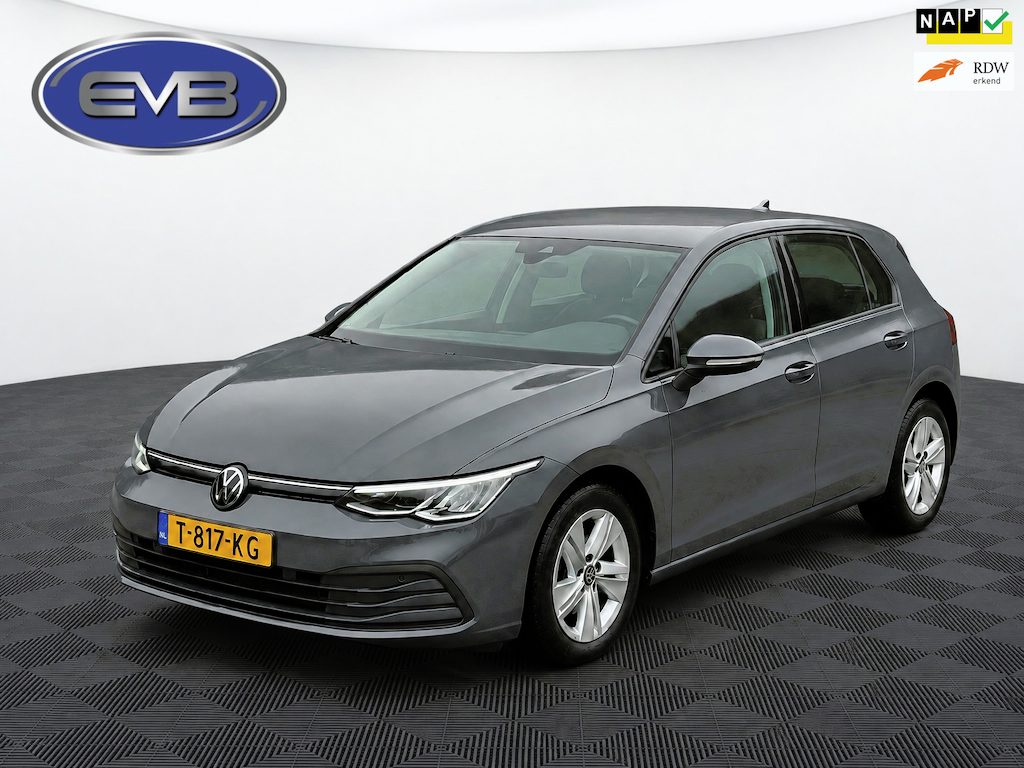 Volkswagen Golf 1.0 TSI Life, digitaal cockpit, dolphin grey metallic, led verlichting, 1 e eigenaar, Origineel NL auto met nap