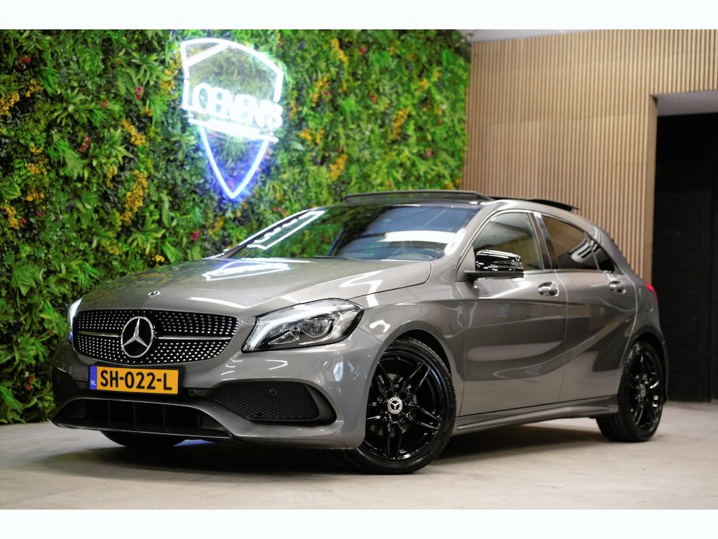 Mercedes-Benz A-klasse 160 AMG Line / Pano / Camera / CarPlay / Cruise