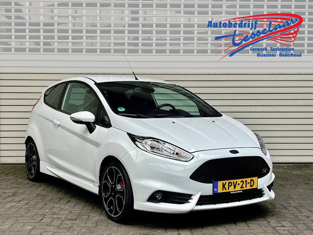Ford Fiesta 1.6 ST200 UNIEK! Rijklaarprijs!