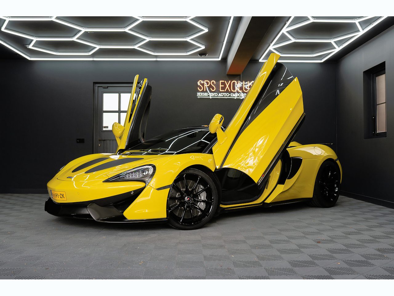 McLaren 570S / Louwman O.H. / Lift / Keramisch / Novitec / Elite paint /