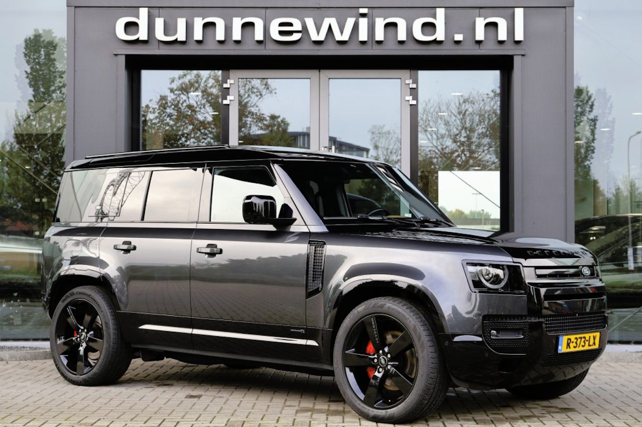 Land Rover Defender 3.0 D300 110 X HUD PANO MERIDIAN NL-AUTO KEYLESS MATRIX SFEE