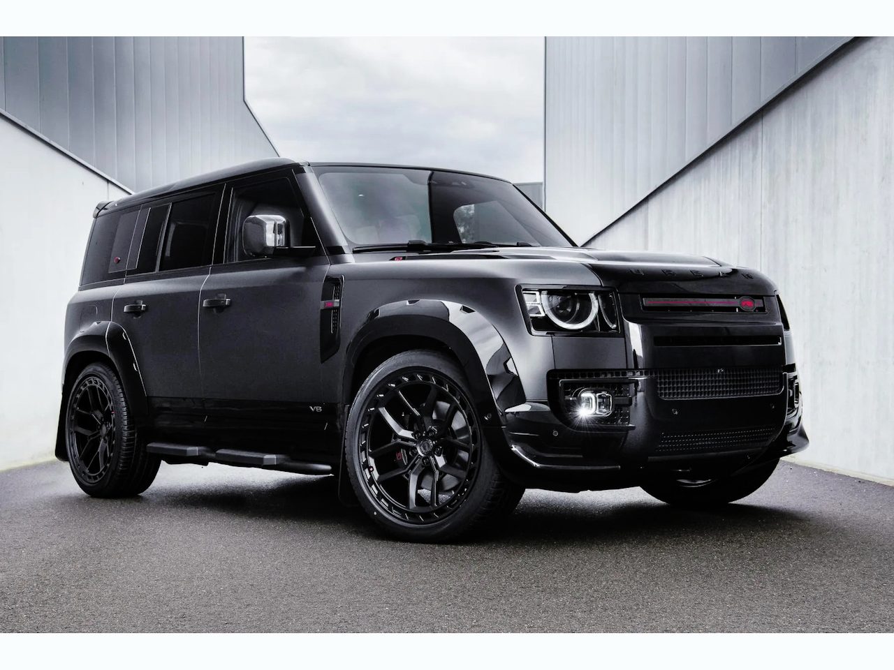 Land Rover Defender V8 Urban Automotive XRS Edition Pano | Elektrische stoelen |