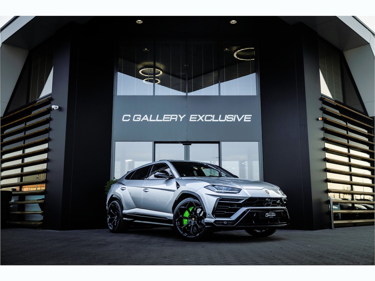 Lamborghini Urus 4.0 V8 - BTW | Keramisch | Panorama | B&O Adv. | Stoelmassag