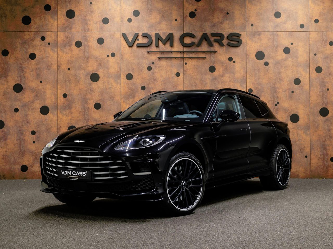 Aston Martin DBX 4.0 V8 707 | Carbon | Ventilatie | ACC | 360° | Keyless |