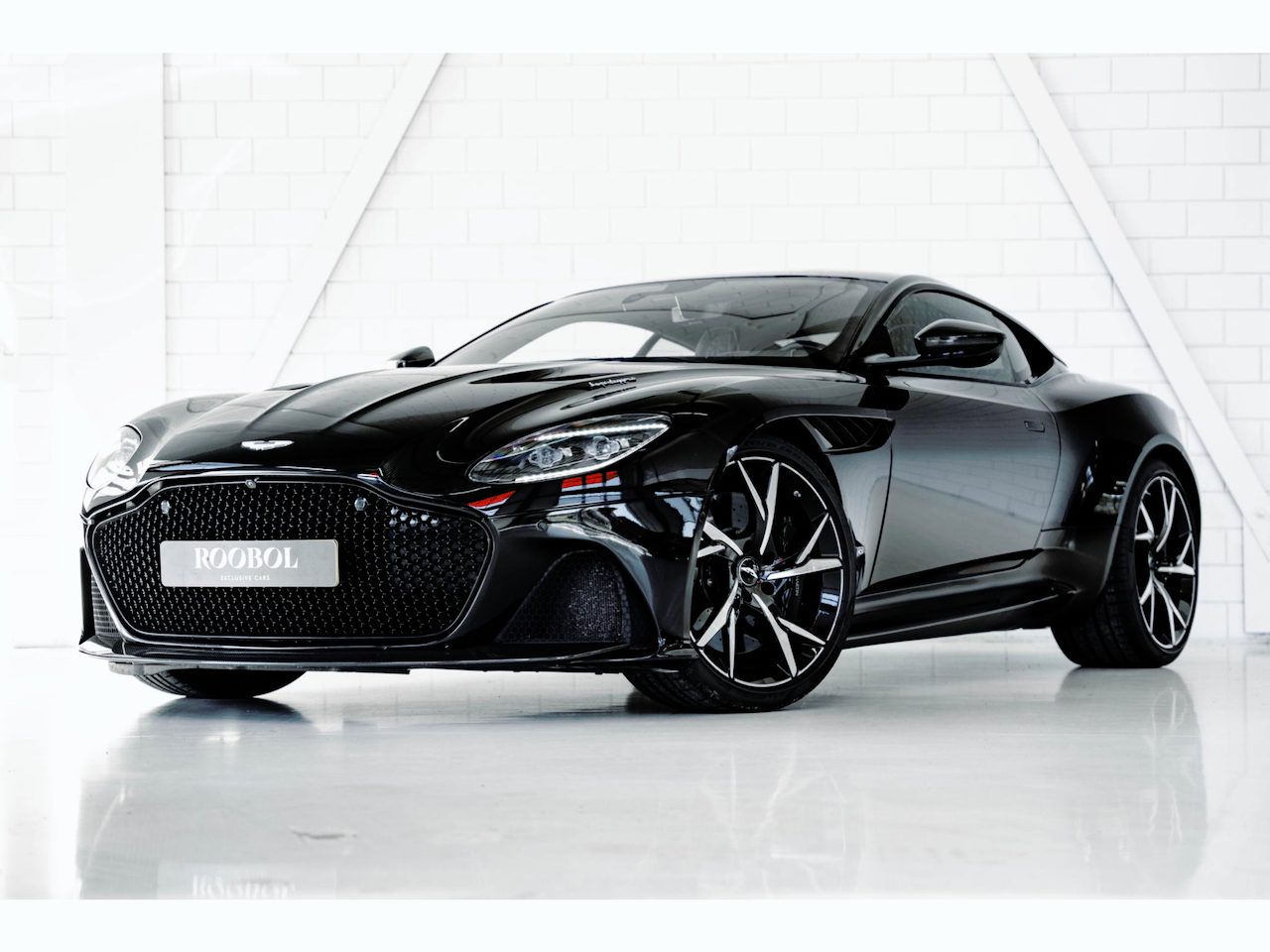 Aston Martin DBS 5.2 V12 Superleggera | Bang & Olufsen | Carbon Package | Cre