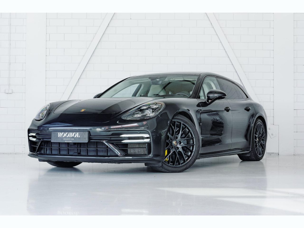 Porsche Panamera Sport Turismo 4.0 Turbo S E-Ibrido l Exclusive Interior l Pa