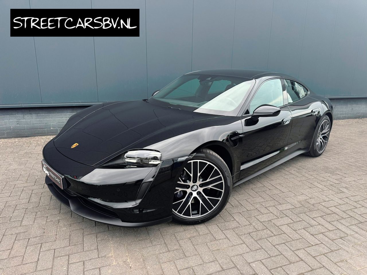 Porsche Taycan 79 kWh/Passenger pers/incl.BTW