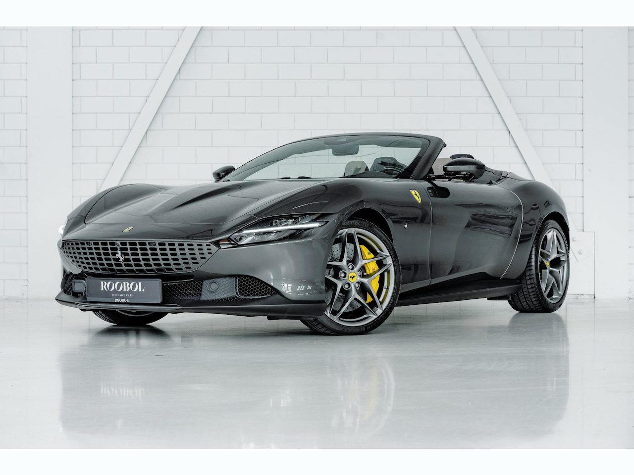 Ferrari Roma Spider l Canna di Fucile l Scuderia Shields l Carbon l