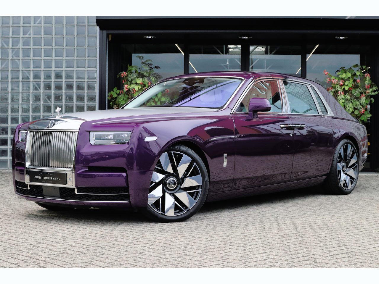 Rolls-Royce Phantom Series II "The Extrovert" | Starlight, Bespoke Audio, Massag