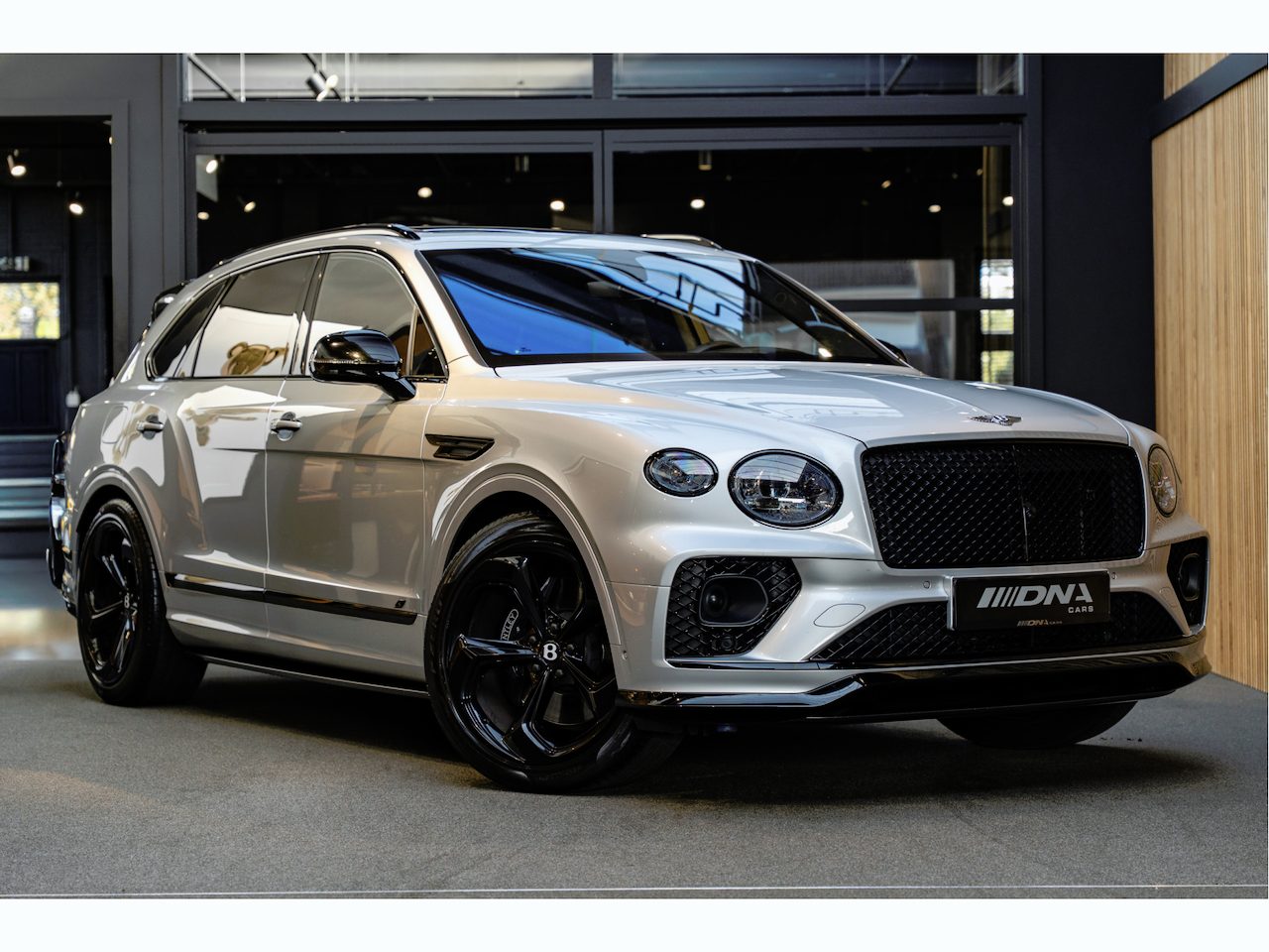 Bentley Bentayga 4.0 V8 S Naim V8S Carbon Styling Pakket